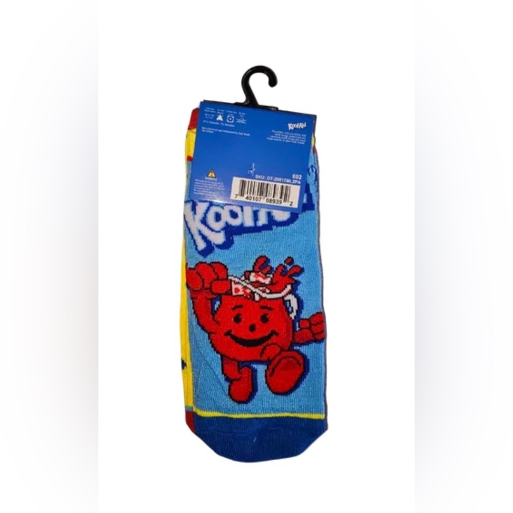 New 2 pair low ankle Kool-Aid Man blue and yellow Ankle Socks OSFM